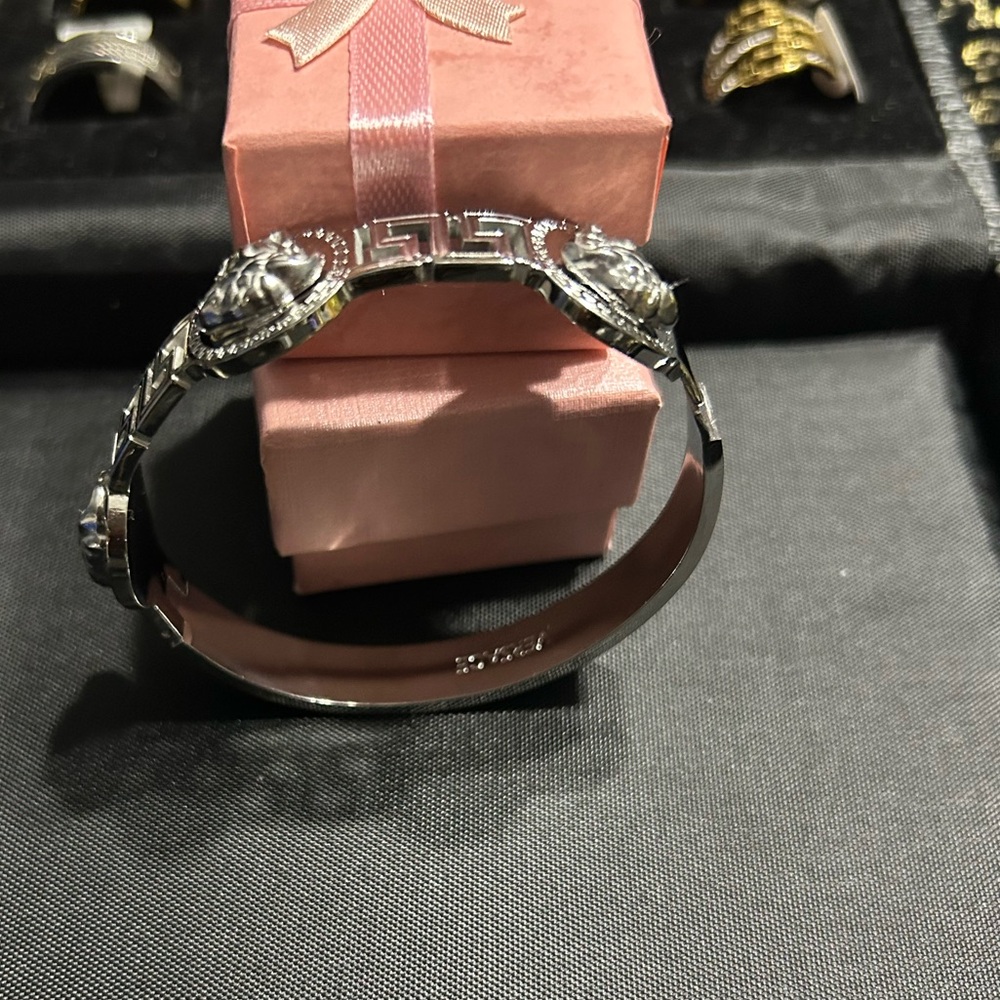 Médusa m’en brAcelet